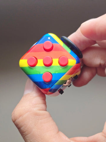 How EDC Toys Turn "Wasted Minutes" Into My Favorite Small Moments